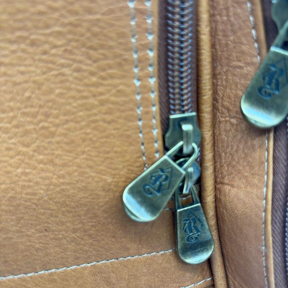 ROYCE New York Leather Sling Backpack